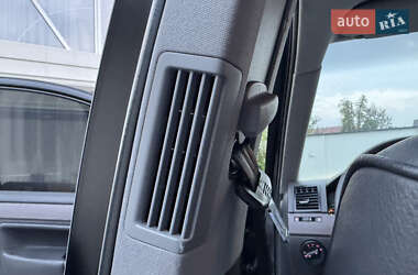 Внедорожник / Кроссовер Volkswagen Touareg 2006 в 