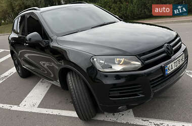Позашляховик / Кросовер Volkswagen Touareg 2012 в Києві
