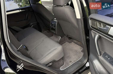Позашляховик / Кросовер Volkswagen Touareg 2012 в  фото 33 Позашляховик / Кросовер Volkswagen Touareg 2012 в