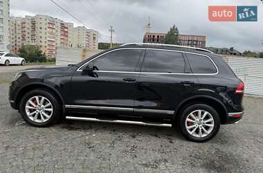 Позашляховик / Кросовер Volkswagen Touareg 2016 в Хмельницькому