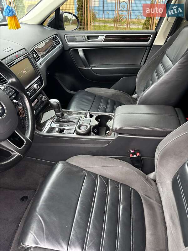 Внедорожник / Кроссовер Volkswagen Touareg 2014 в Львове фото 4 Внедорожник / Кроссовер Volkswagen Touareg 2014 в Львове