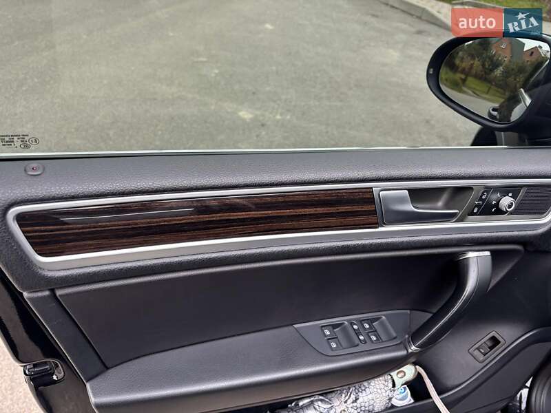 Внедорожник / Кроссовер Volkswagen Touareg 2014 в Львове фото 7 Внедорожник / Кроссовер Volkswagen Touareg 2014 в Львове