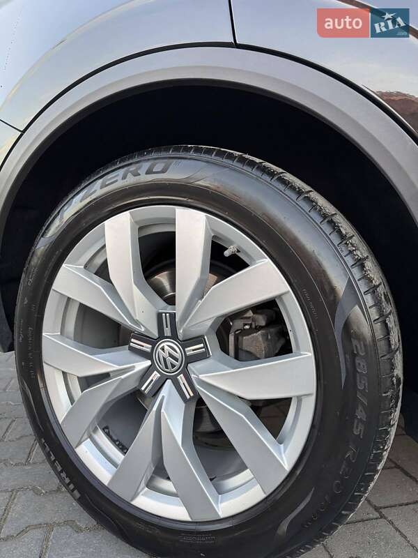 Внедорожник / Кроссовер Volkswagen Touareg 2020 в Ивано-Франковске