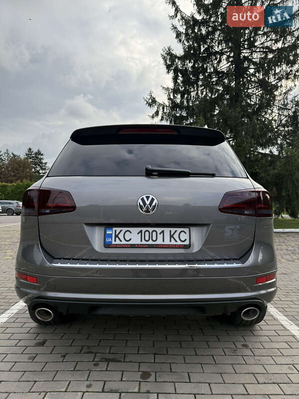 Позашляховик / Кросовер Volkswagen Touareg 2013 в Луцьку