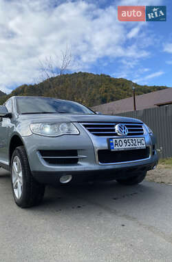 Внедорожник / Кроссовер Volkswagen Touareg 2007 в 