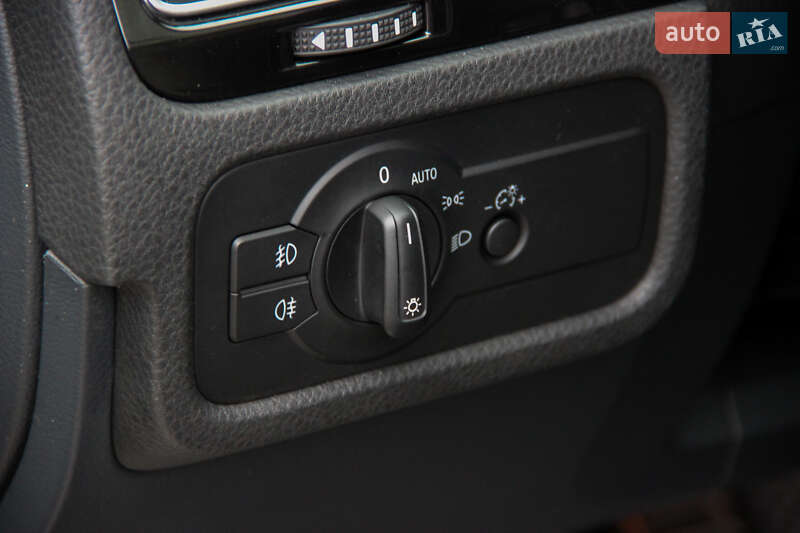 Внедорожник / Кроссовер Volkswagen Touareg 2016 в Одессе фото 22 Внедорожник / Кроссовер Volkswagen Touareg 2016 в Одессе