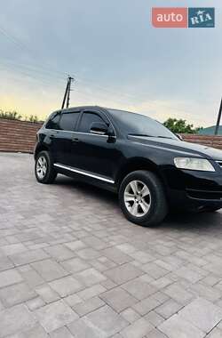 Позашляховик / Кросовер Volkswagen Touareg 2004 в Коломиї