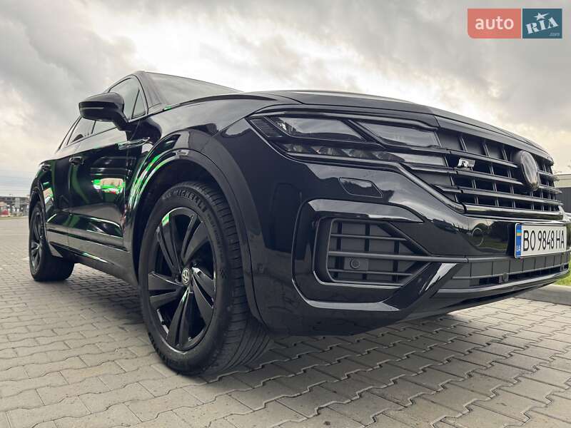 Позашляховик / Кросовер Volkswagen Touareg 2019 в Тернополі
