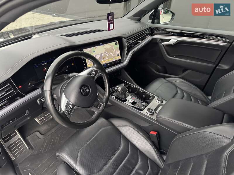 Позашляховик / Кросовер Volkswagen Touareg 2019 в Тернополі