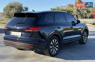 Внедорожник / Кроссовер Volkswagen Touareg 2021 в 