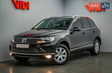 Внедорожник / Кроссовер Volkswagen Touareg 2017 в Киеве
