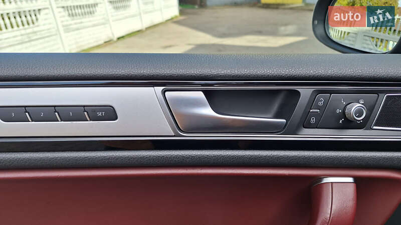 Внедорожник / Кроссовер Volkswagen Touareg 2016 в Черновцах фото 7 Внедорожник / Кроссовер Volkswagen Touareg 2016 в Черновцах