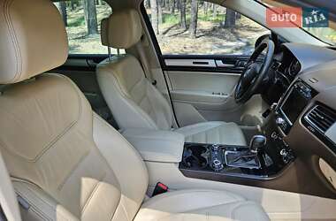 Позашляховик / Кросовер Volkswagen Touareg 2011 в  фото 13 Позашляховик / Кросовер Volkswagen Touareg 2011 в