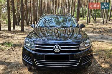 Позашляховик / Кросовер Volkswagen Touareg 2011 в  фото 18 Позашляховик / Кросовер Volkswagen Touareg 2011 в