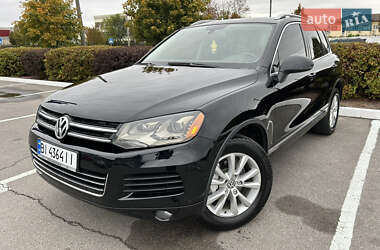 Внедорожник / Кроссовер Volkswagen Touareg 2012 в Полтаве