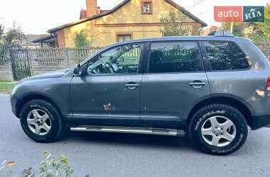 Внедорожник / Кроссовер Volkswagen Touareg 2004 в 