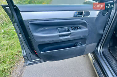 Внедорожник / Кроссовер Volkswagen Touareg 2004 в 