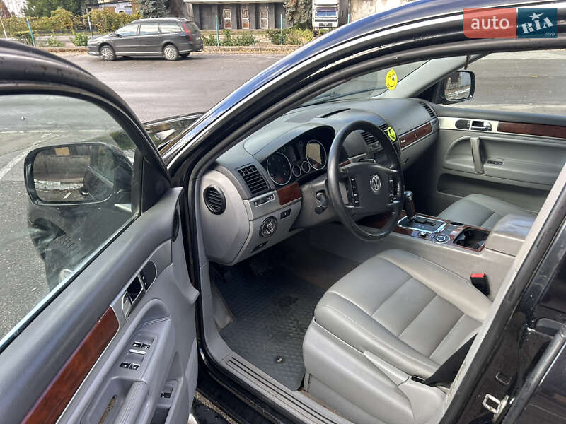 Внедорожник / Кроссовер Volkswagen Touareg 2005 в Киеве фото 22 Внедорожник / Кроссовер Volkswagen Touareg 2005 в Киеве