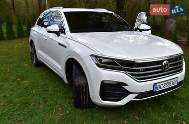 Внедорожник / Кроссовер Volkswagen Touareg 2019 в 