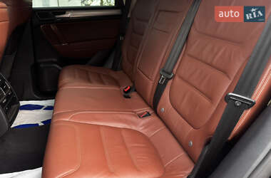 Внедорожник / Кроссовер Volkswagen Touareg 2016 в 