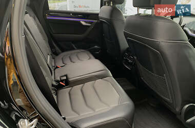 Внедорожник / Кроссовер Volkswagen Touareg 2022 в 