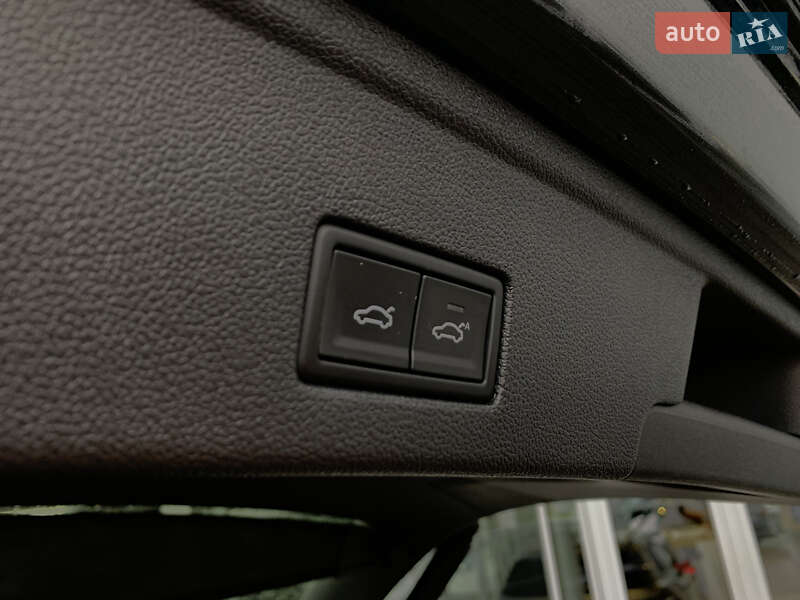 Позашляховик / Кросовер Volkswagen Touareg 2022 в Івано-Франківську