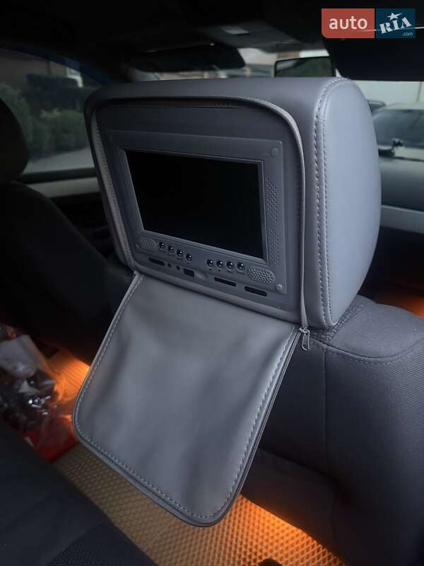 Внедорожник / Кроссовер Volkswagen Touareg 2009 в Черновцах