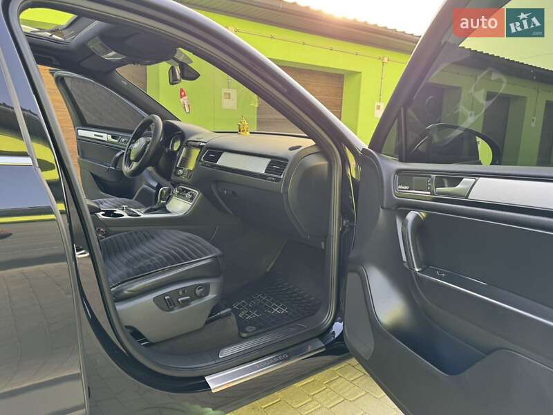 Позашляховик / Кросовер Volkswagen Touareg 2011 в Кам'янець-Подільському фото 3 Позашляховик / Кросовер Volkswagen Touareg 2011 в Кам'янець-Подільському