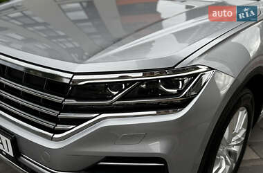 Внедорожник / Кроссовер Volkswagen Touareg 2020 в 