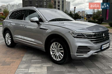 Внедорожник / Кроссовер Volkswagen Touareg 2020 в 