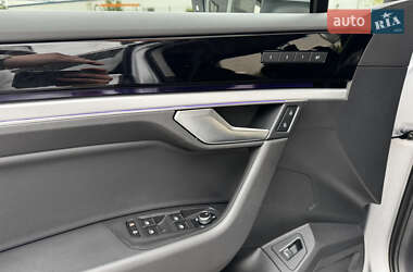 Внедорожник / Кроссовер Volkswagen Touareg 2020 в 