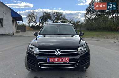 Внедорожник / Кроссовер Volkswagen Touareg 2011 в 