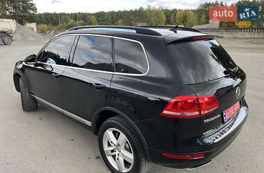 Внедорожник / Кроссовер Volkswagen Touareg 2011 в 