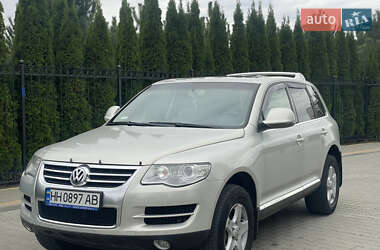 Позашляховик / Кросовер Volkswagen Touareg 2008 в Одесі
