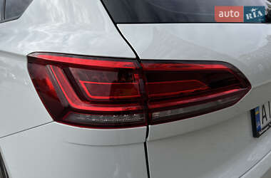 Внедорожник / Кроссовер Volkswagen Touareg 2018 в 