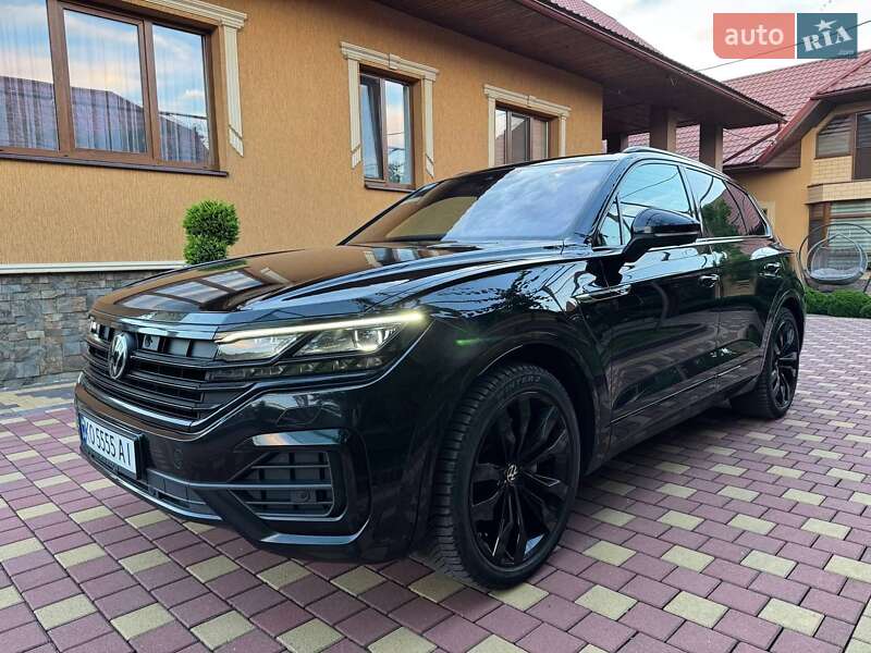 Внедорожник / Кроссовер Volkswagen Touareg 2021 в Иршаве