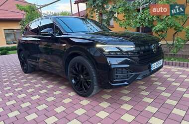 Внедорожник / Кроссовер Volkswagen Touareg 2021 в 