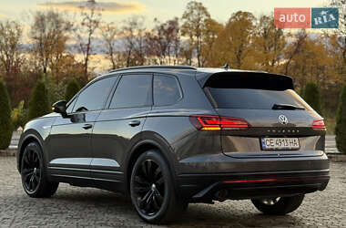 Позашляховик / Кросовер Volkswagen Touareg 2019 в  фото 26 Позашляховик / Кросовер Volkswagen Touareg 2019 в