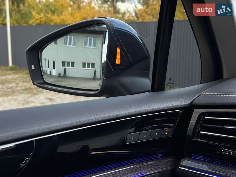 Внедорожник / Кроссовер Volkswagen Touareg 2021 в Луцке