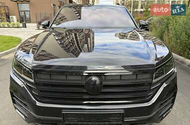 Внедорожник / Кроссовер Volkswagen Touareg 2020 в 