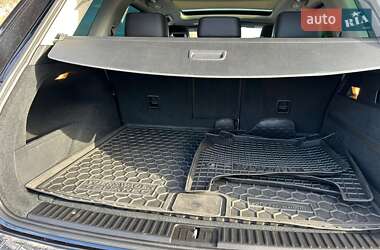 Позашляховик / Кросовер Volkswagen Touareg 2014 в  фото 15 Позашляховик / Кросовер Volkswagen Touareg 2014 в