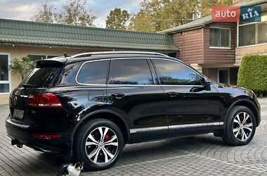 Внедорожник / Кроссовер Volkswagen Touareg 2011 в 
