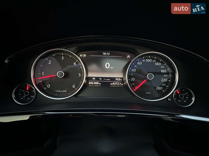 Внедорожник / Кроссовер Volkswagen Touareg 2014 в Черновцах фото 19 Внедорожник / Кроссовер Volkswagen Touareg 2014 в Черновцах