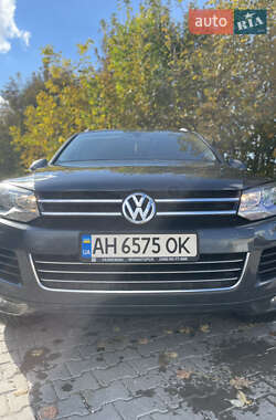 Внедорожник / Кроссовер Volkswagen Touareg 2013 в 