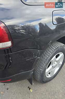 Внедорожник / Кроссовер Volkswagen Touareg 2007 в 