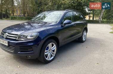 Внедорожник / Кроссовер Volkswagen Touareg 2013 в 