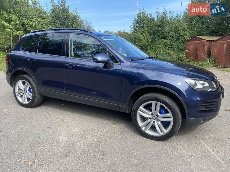 Позашляховик / Кросовер Volkswagen Touareg 2013 в Вінниці