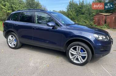 Внедорожник / Кроссовер Volkswagen Touareg 2013 в 