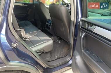Внедорожник / Кроссовер Volkswagen Touareg 2013 в 