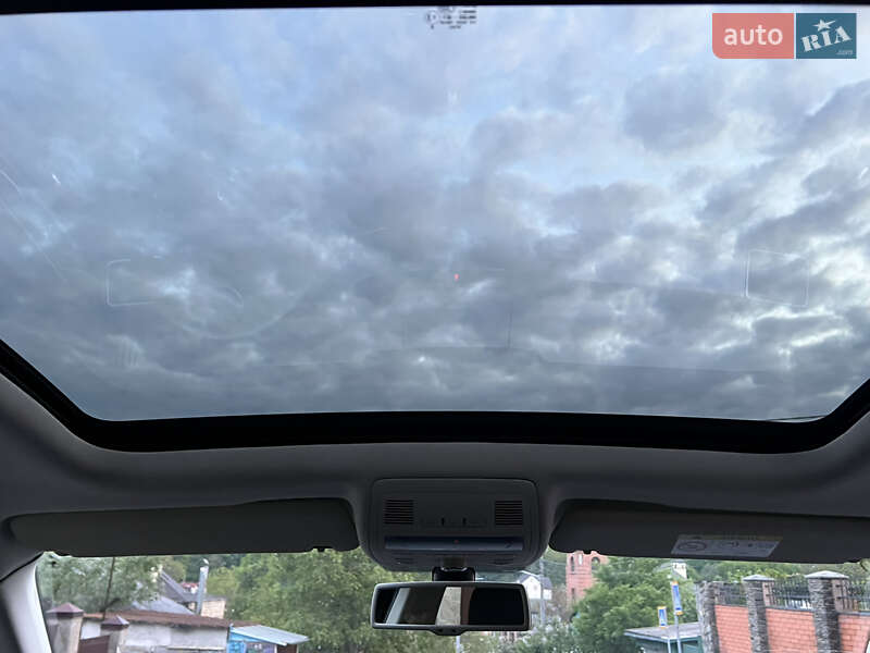 Позашляховик / Кросовер Volkswagen Touareg 2015 в Києві фото 41 Позашляховик / Кросовер Volkswagen Touareg 2015 в Києві